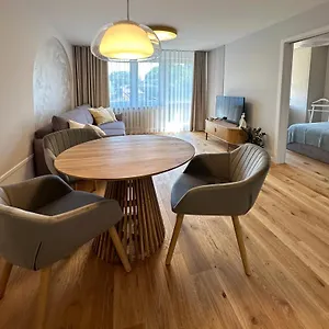 trjmiejski-przystanek.sopothotels.com/